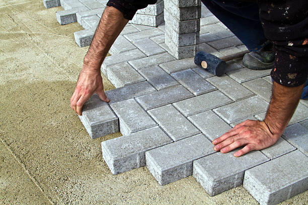 Best Driveway Pavers Contractor  in Petersburg, IL